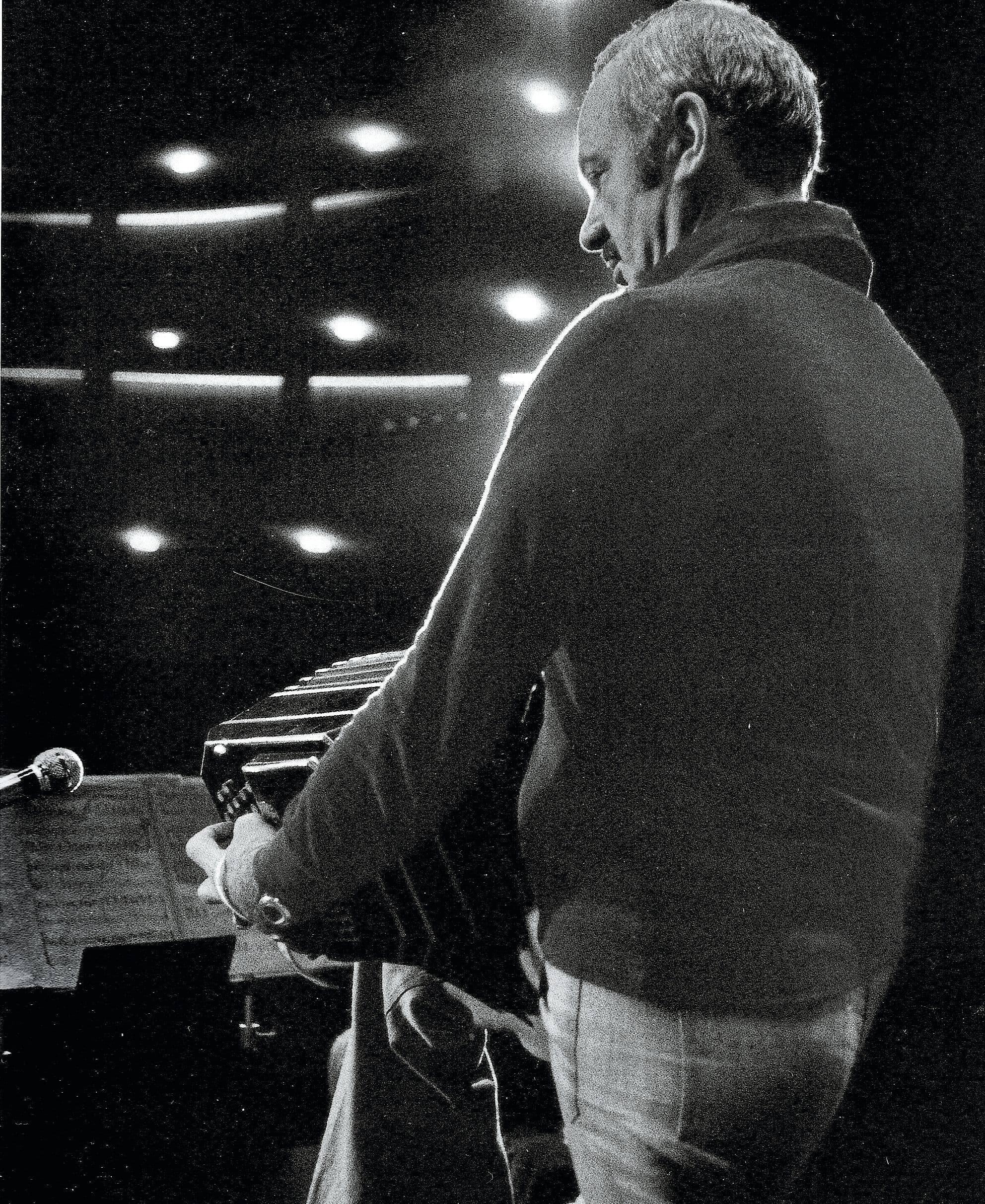 astor_piazzolla_1975.jpg